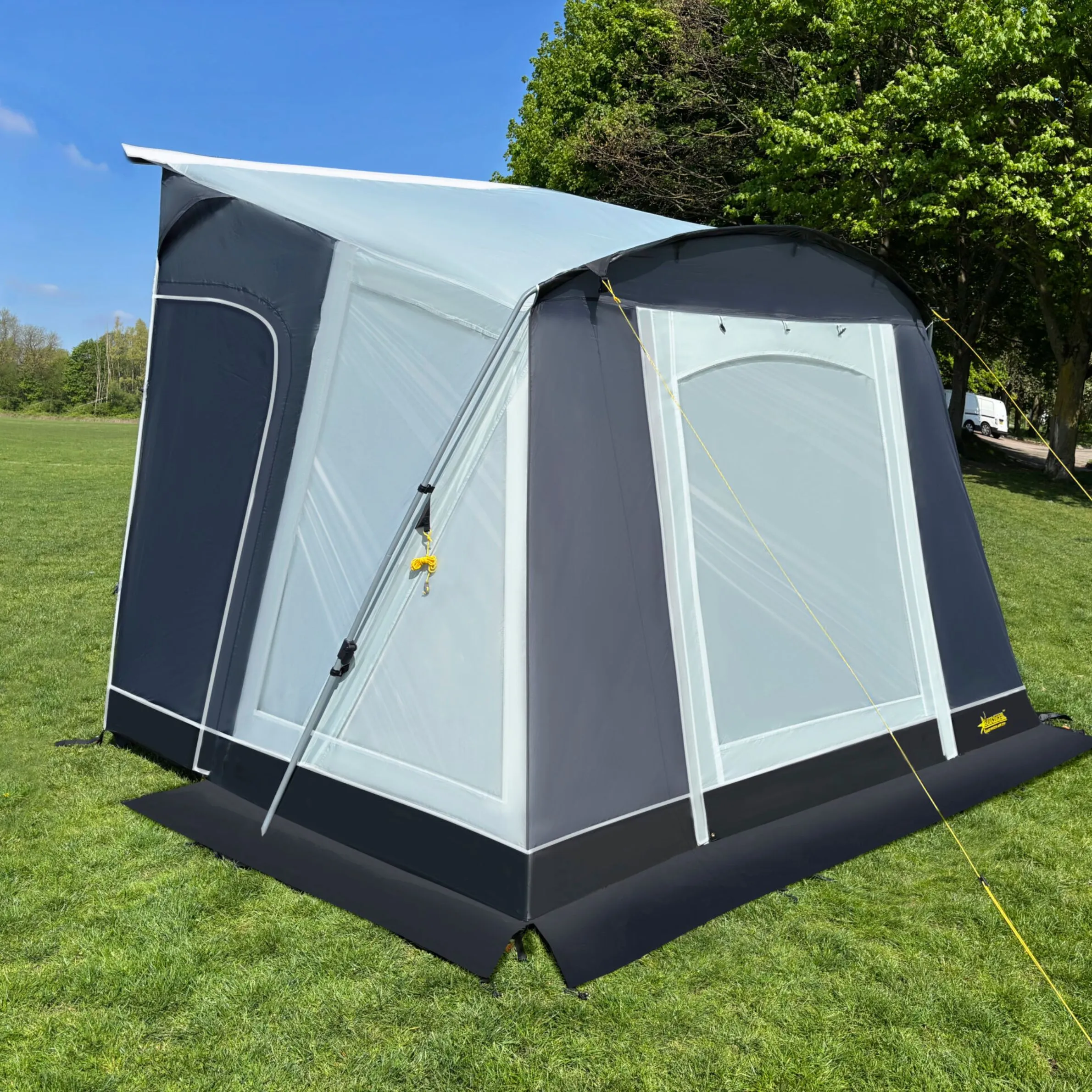 The Easy Pitch Hybrid Pole awning is a fantastic choice for traditionalists who want a modern, lightweight upgrade from the heavy, cumbersome awnings of old.