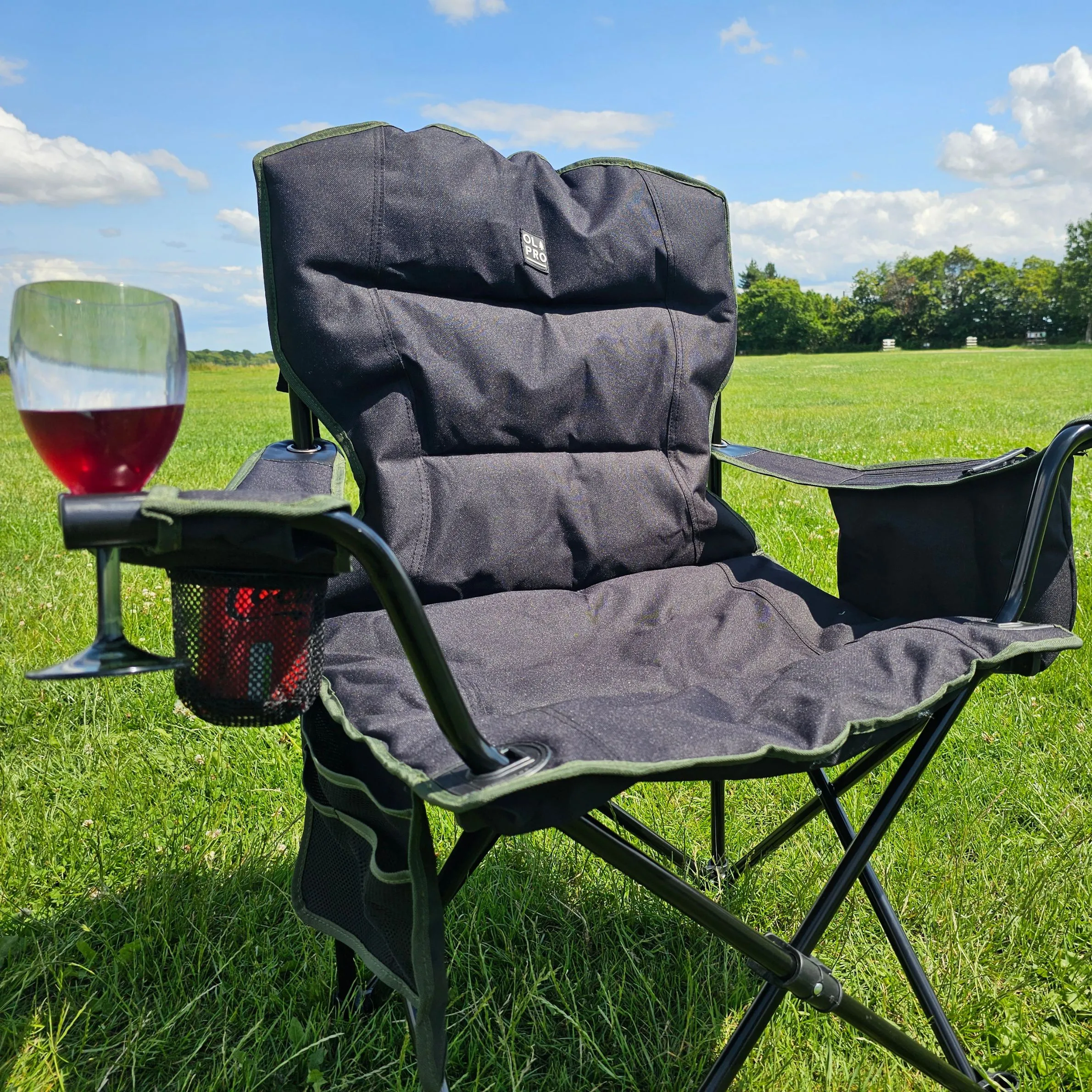 The Henwick Padded Armchair completely redefines baseline comfort for campsite lounging, festival trips, and weekend garden socialising.