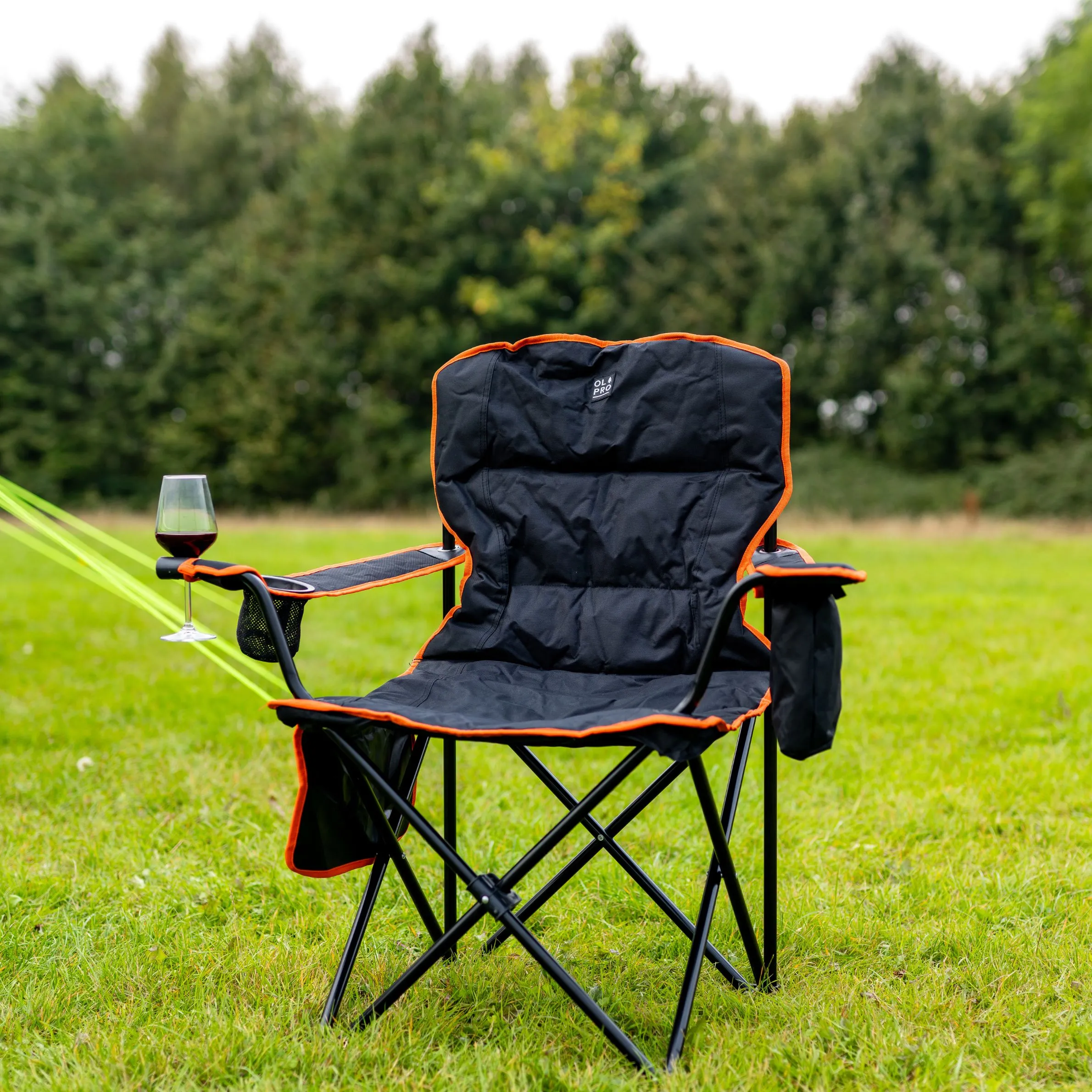 The Henwick Padded Armchair completely redefines baseline comfort for campsite lounging, festival trips, and weekend garden socialising.