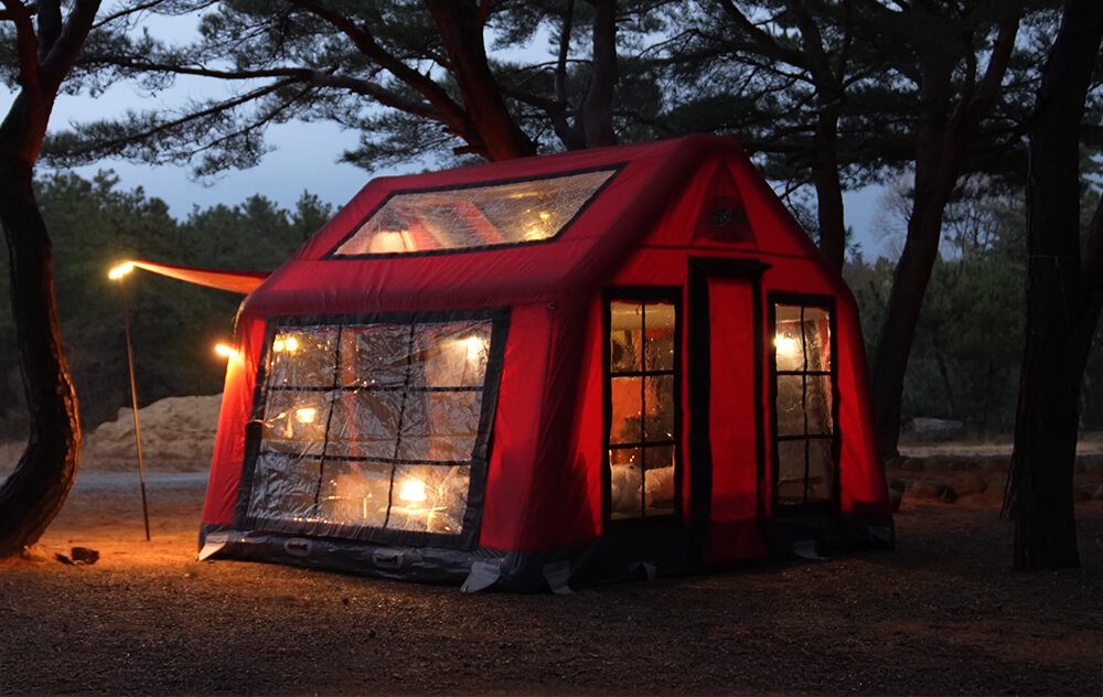 The LONDON 360 DISCOVER Inflatable Tent redefines immersive outdoor living for families of four, blending resort-style glamping luxury with extreme, four-season engineering.